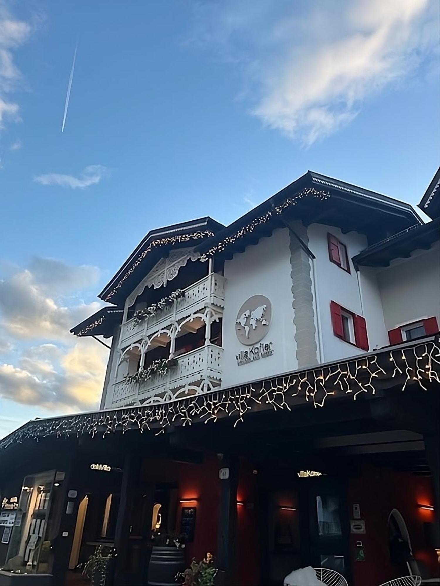 Villa Kofler Wonderland Resort Campitello di Fassa Exteriör bild