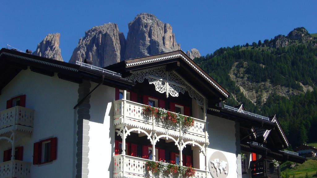 Villa Kofler Wonderland Resort Campitello di Fassa Exteriör bild